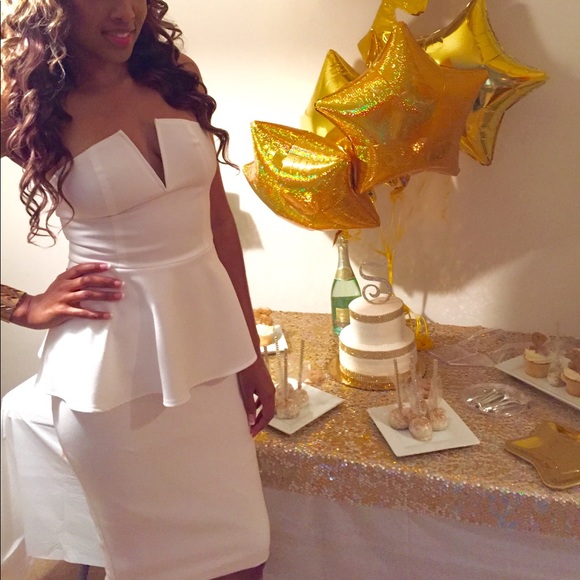 ✨✨ WHITE PARTY Crepe Peplum Midi Dress ✨✨ - Picture 4 of 4
